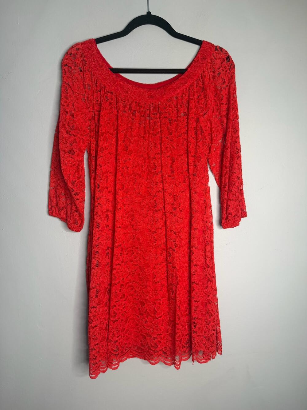 Diane Von Furstenburg DVF Women's Size 8 Red Lace 3/4 Sleeve Mini Dress Luxury